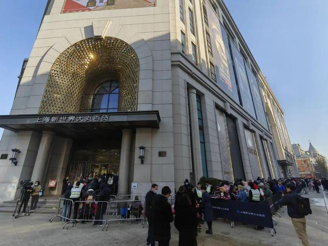 躺椅都带来了！一年一度为了……j9国际站